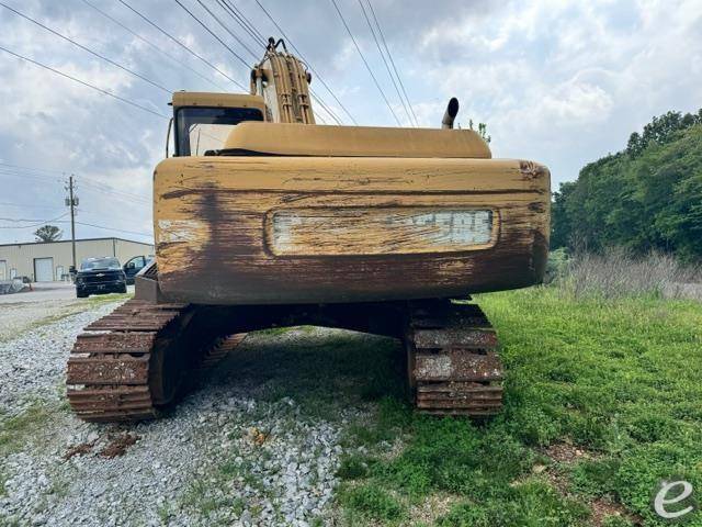 1994 John Deere 790E LC