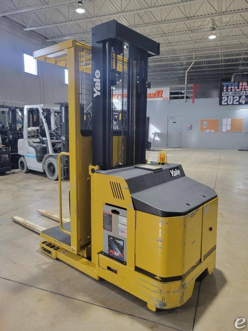 2015 Yale OS030EF Electric Order Picker - 123Forklift