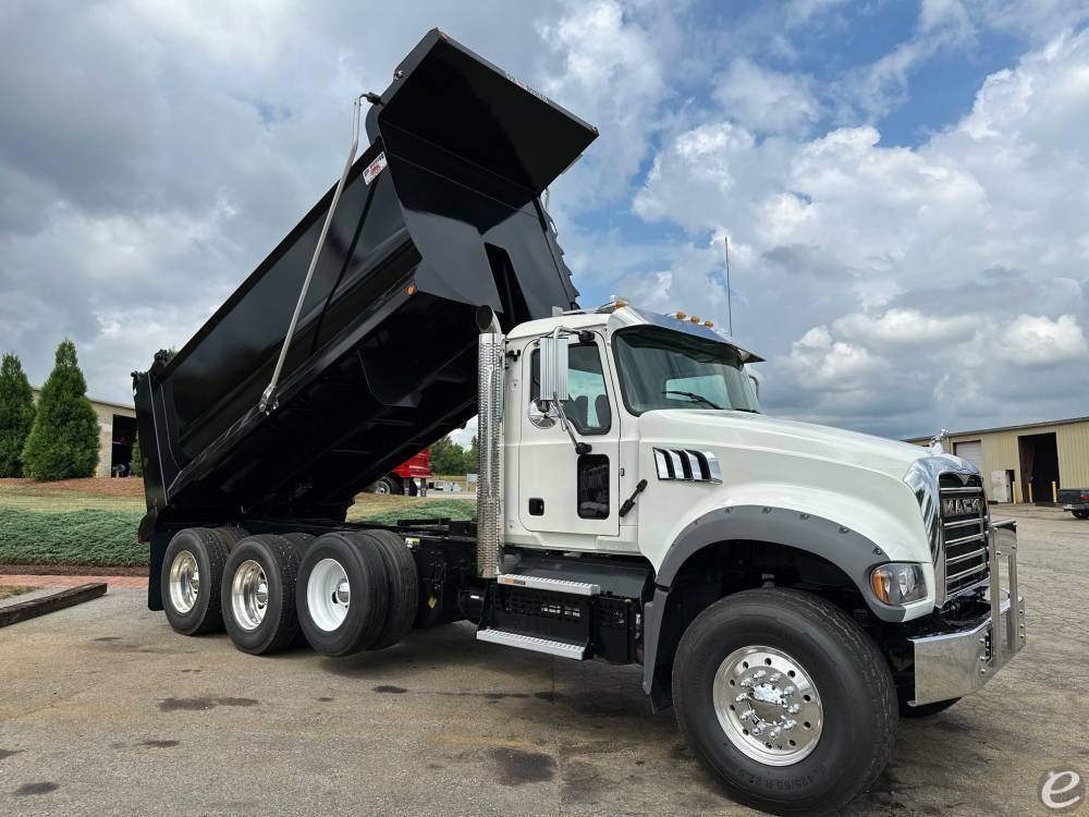 2024 Mack GRANITE 64FR