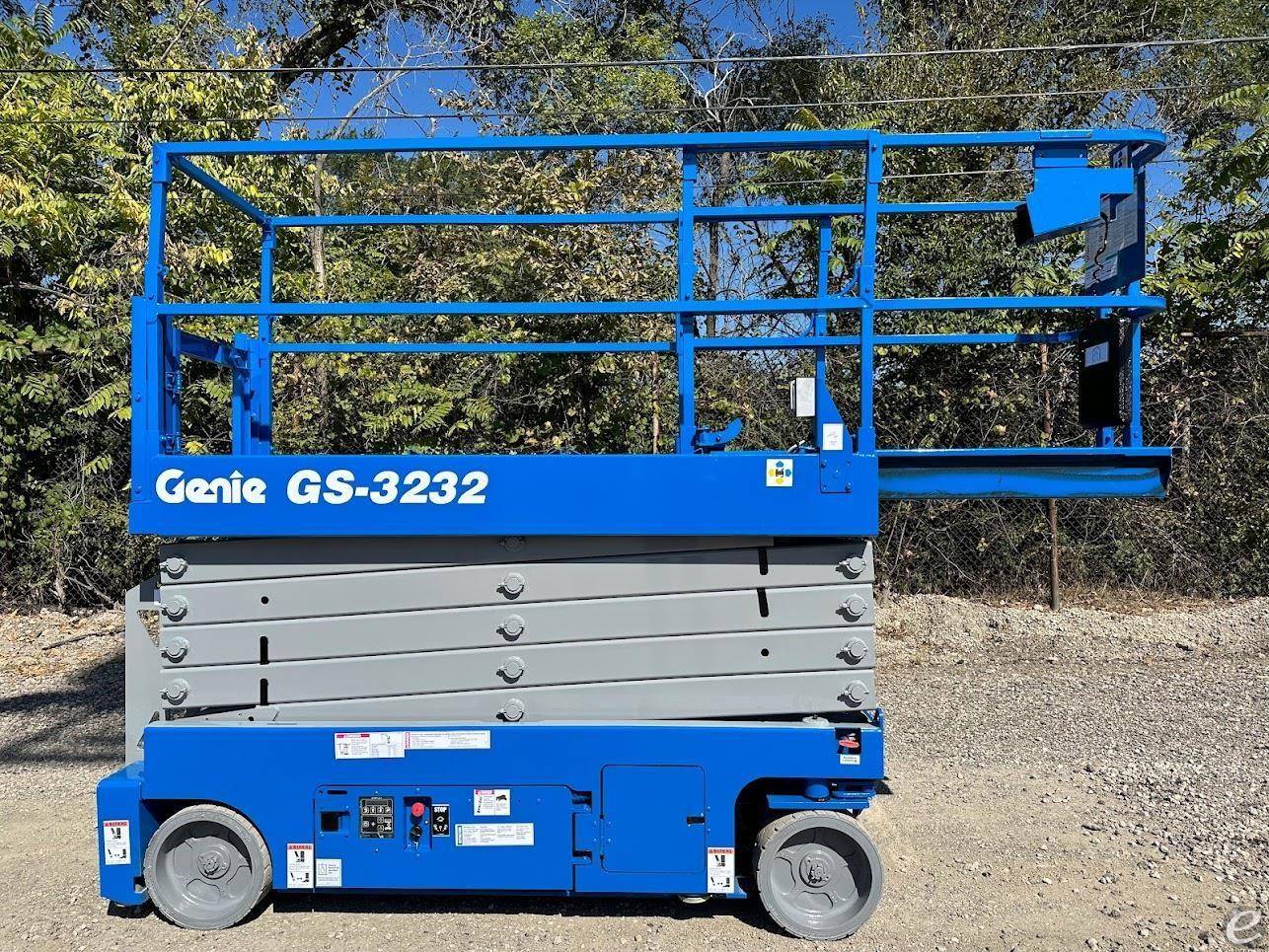 2013 Genie GS3232