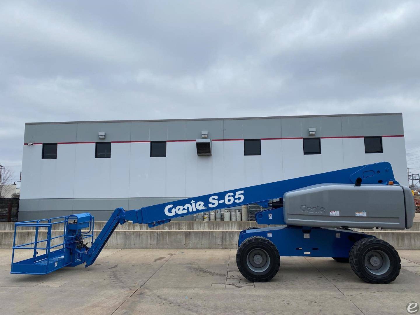 2011 Genie S65 Articulated Boom Boo...