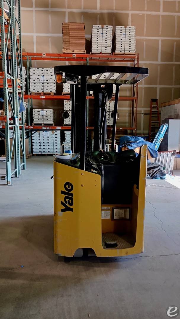 2013 Yale ESC040