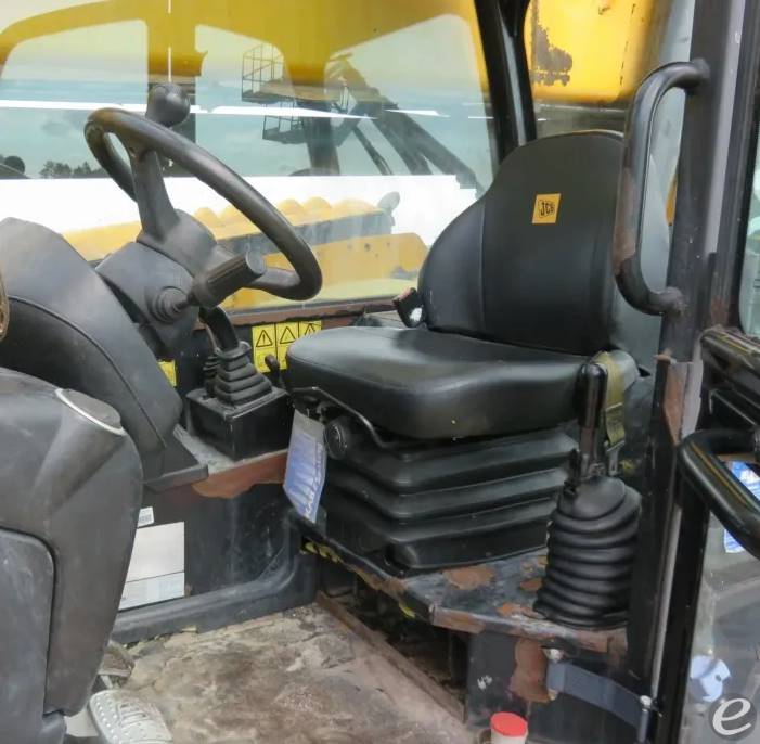 2015 JCB 510-56