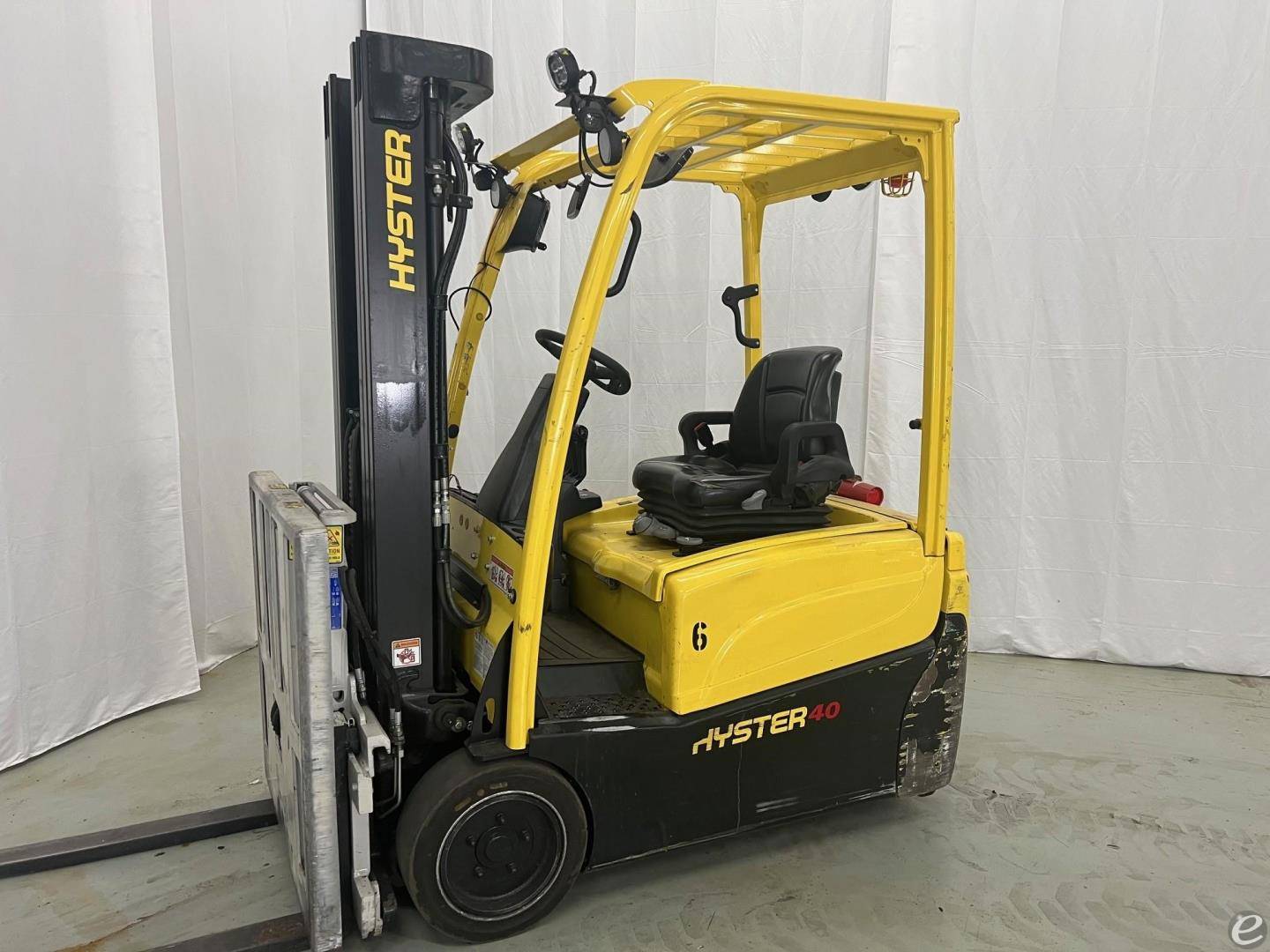 2021 Hyster J40XNT