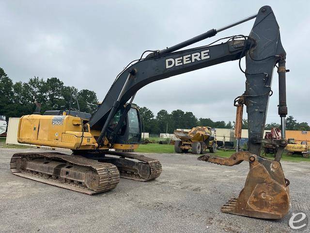 2012 John Deere 250G LC