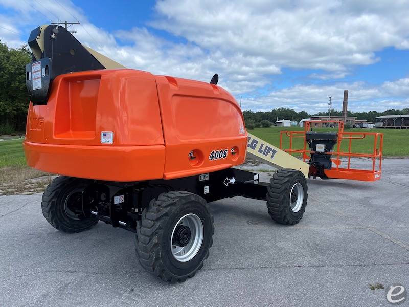 2014 JLG 400S