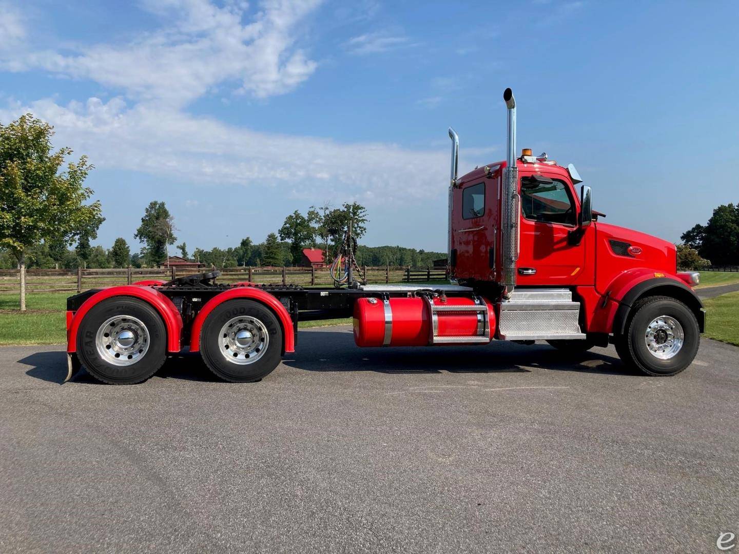 2022 Peterbilt 567