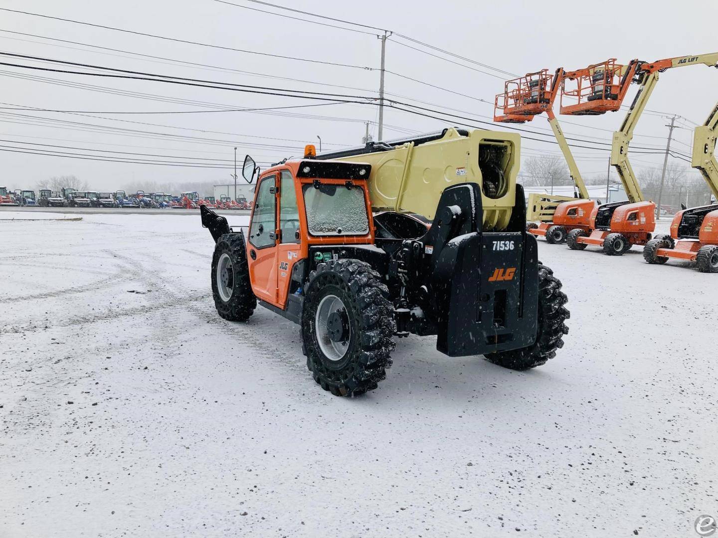 2015 JLG 1255