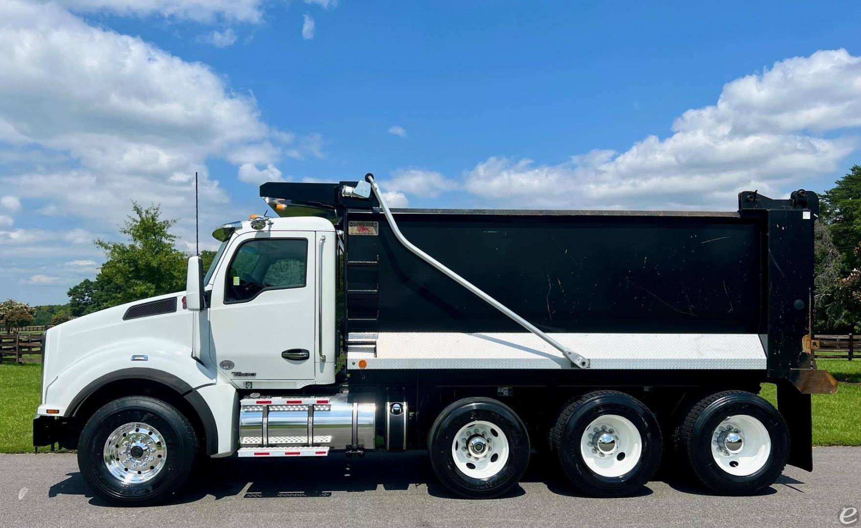 2019 Kenworth T880