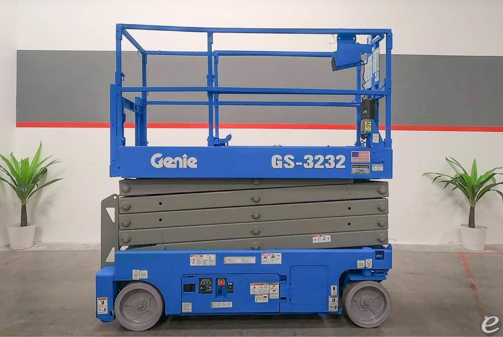 2015 Genie GS-3232