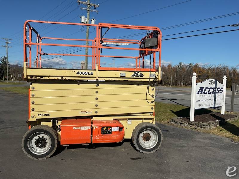 2012 JLG 4069LE