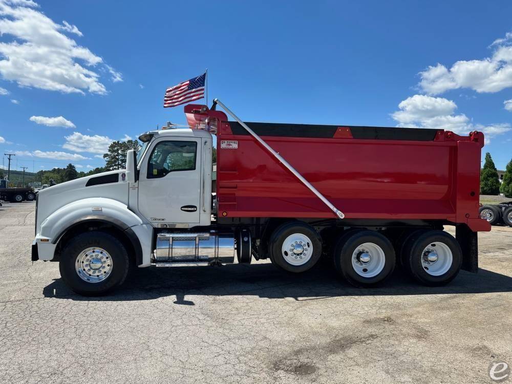 2017 Kenworth T880