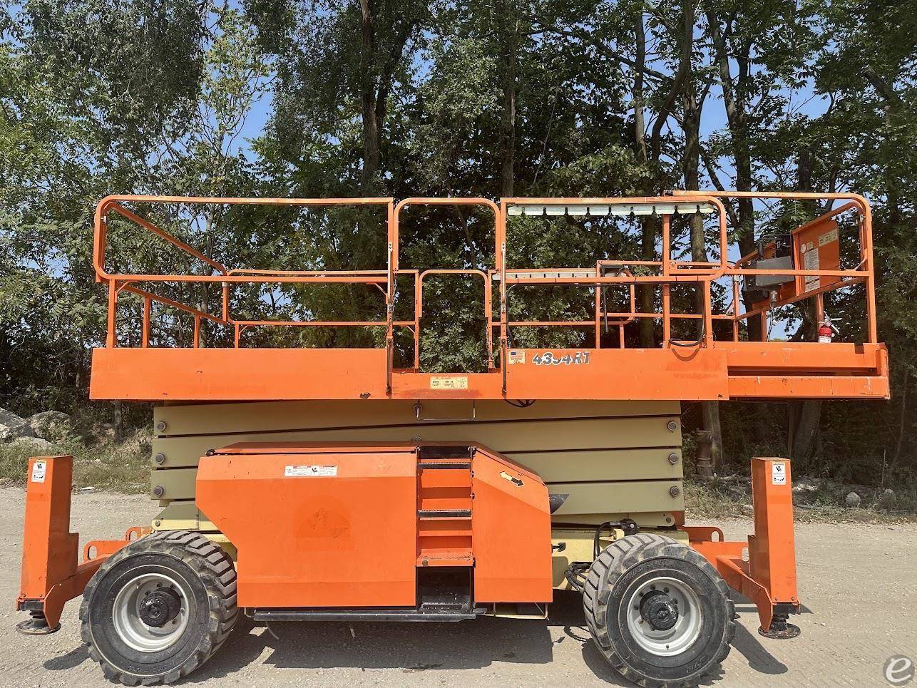 2015 JLG 4394RT