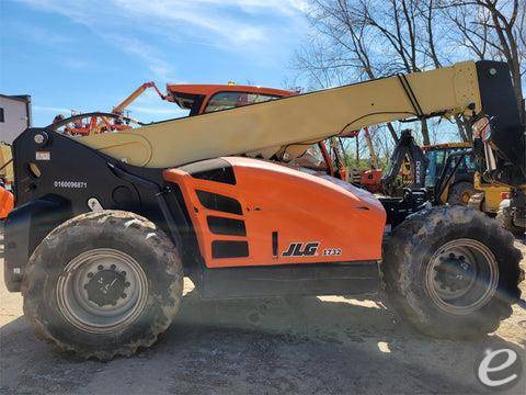 2019 JLG 1732