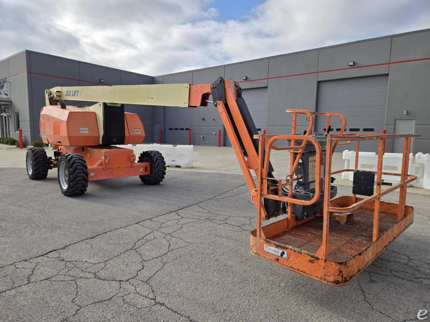 2015 JLG 800AJ