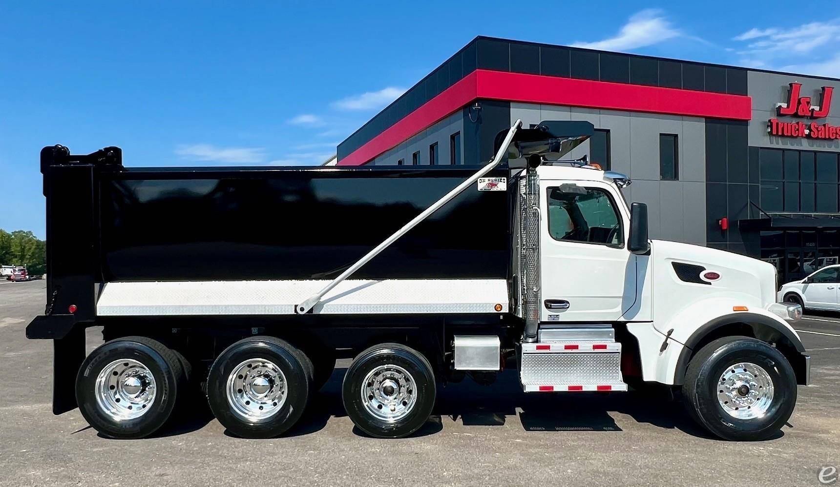 2022 Peterbilt 567