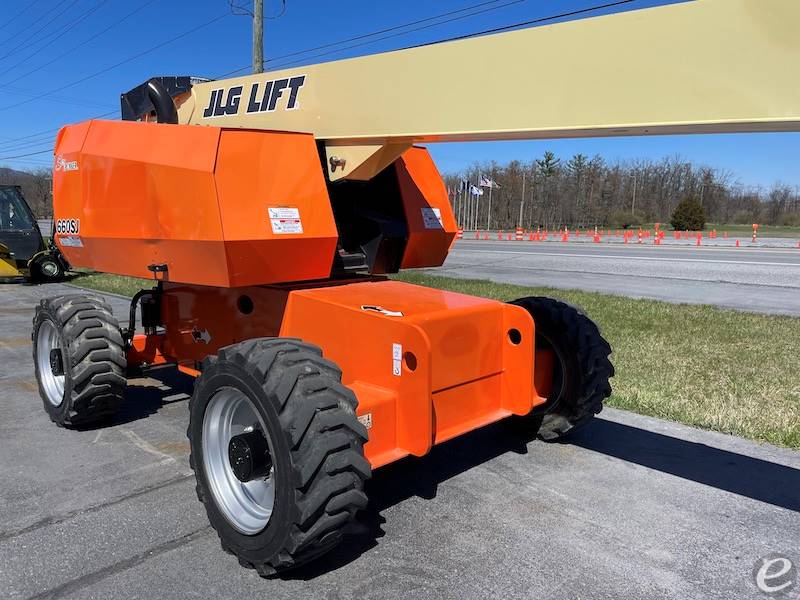 2017 JLG 660SJ