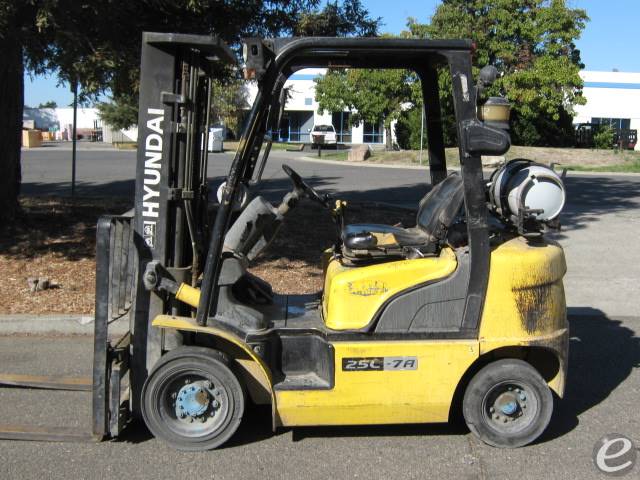 2012 Hyundai 25L-7A