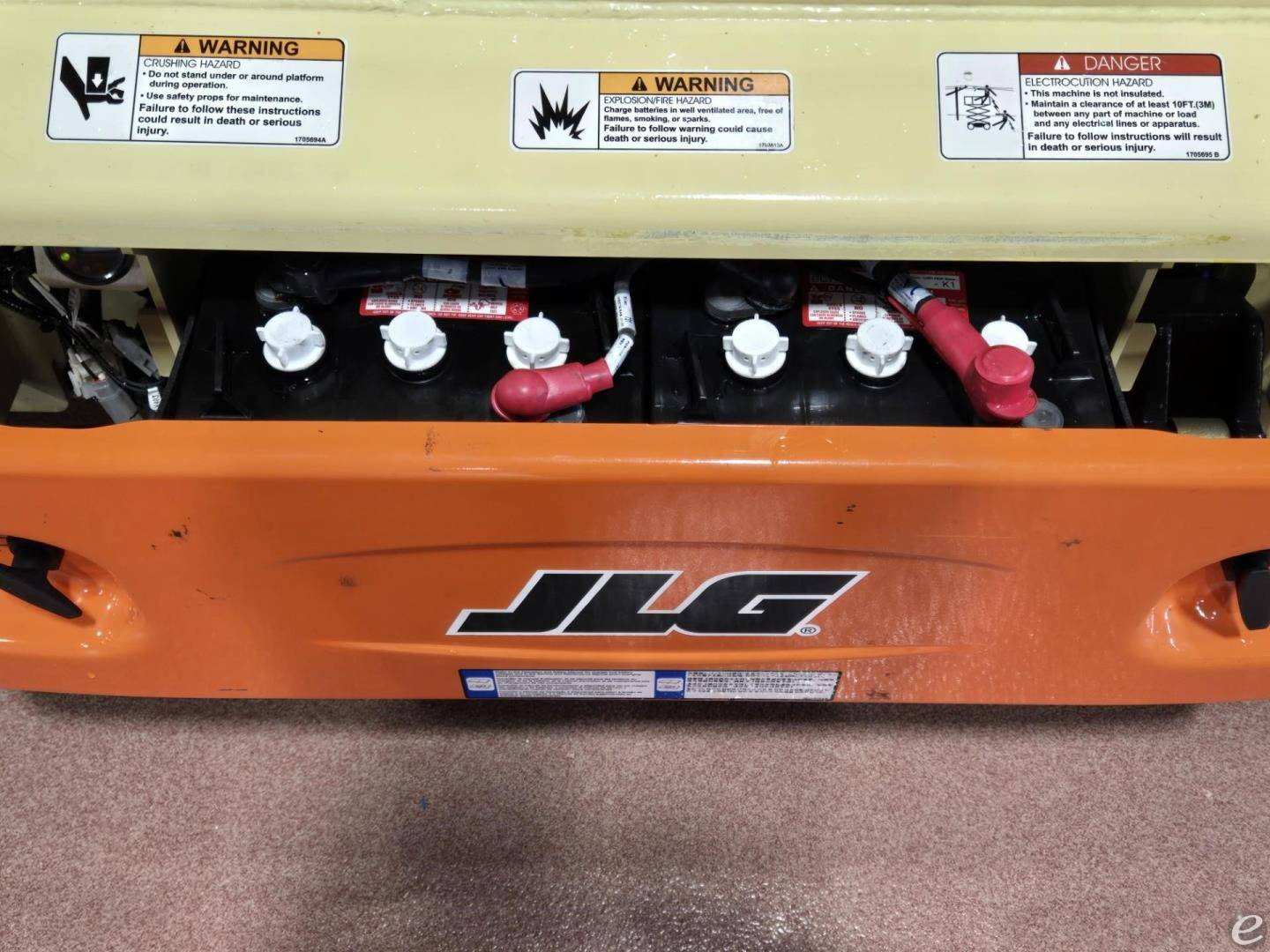 2018 JLG 3246ES