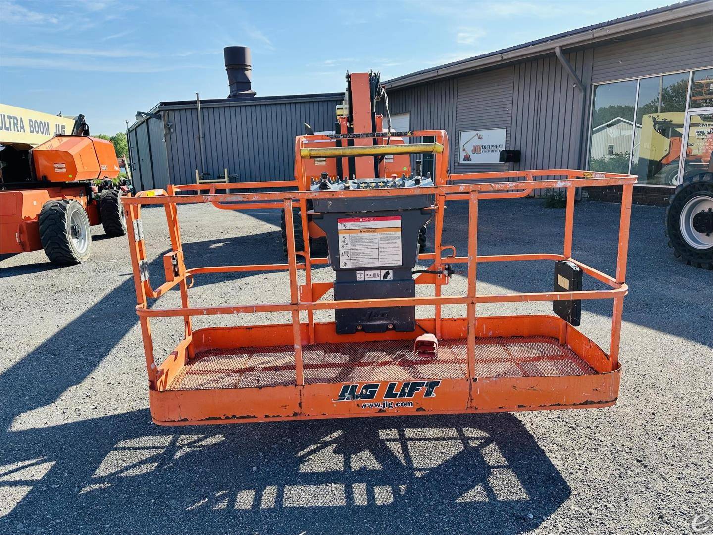 2009 JLG 800AJ