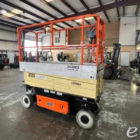 2012 JLG 2630ES