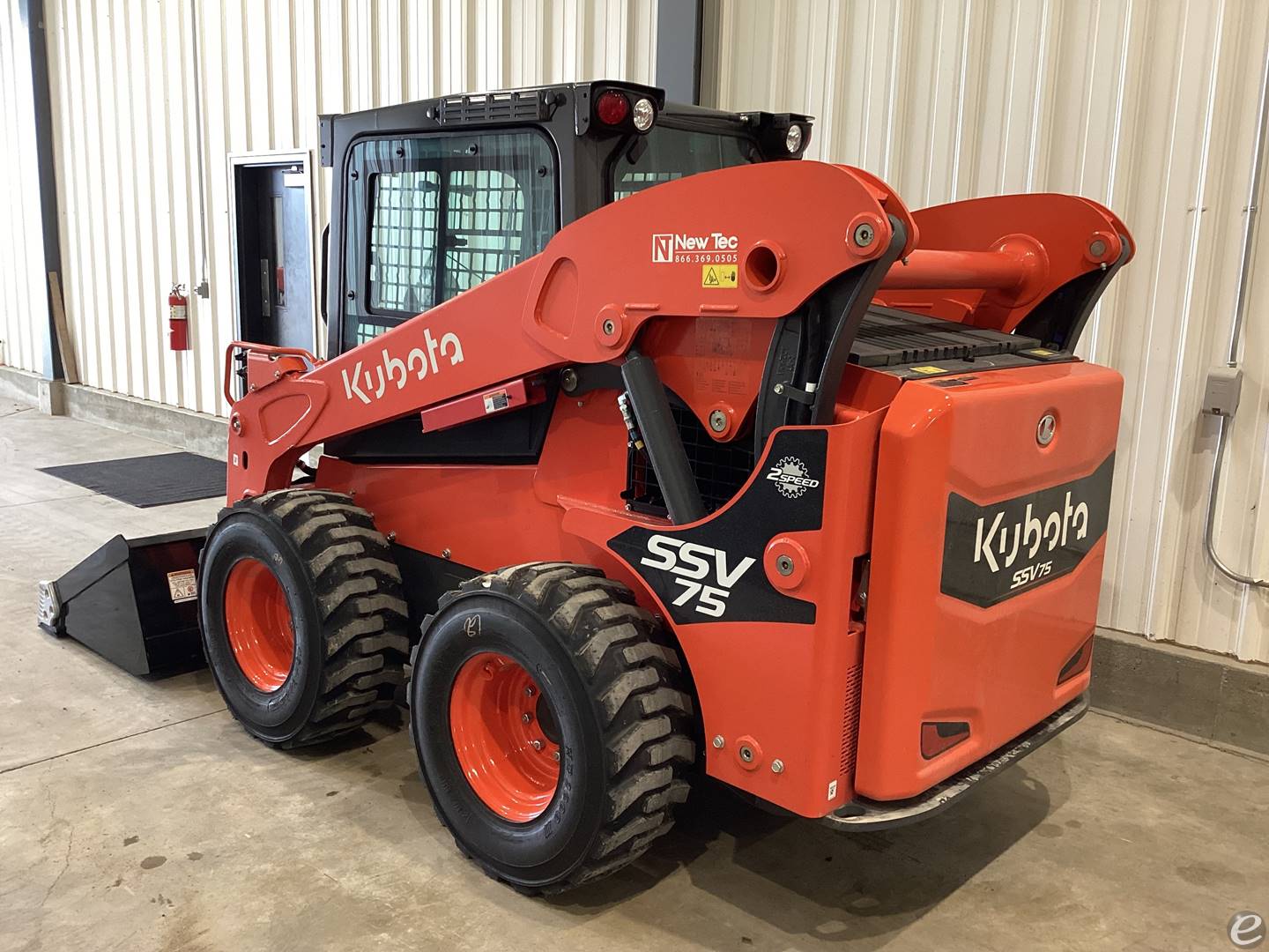 2024 Kubota SSV75HFC