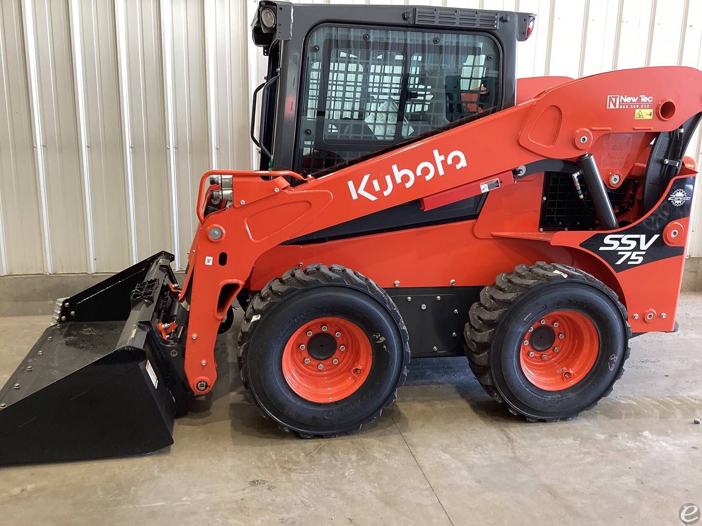 2024 Kubota SSV75PHFC