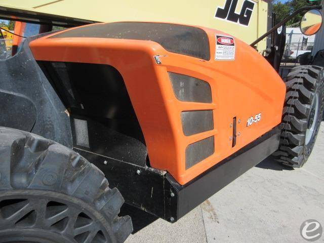 2016 JLG 1055