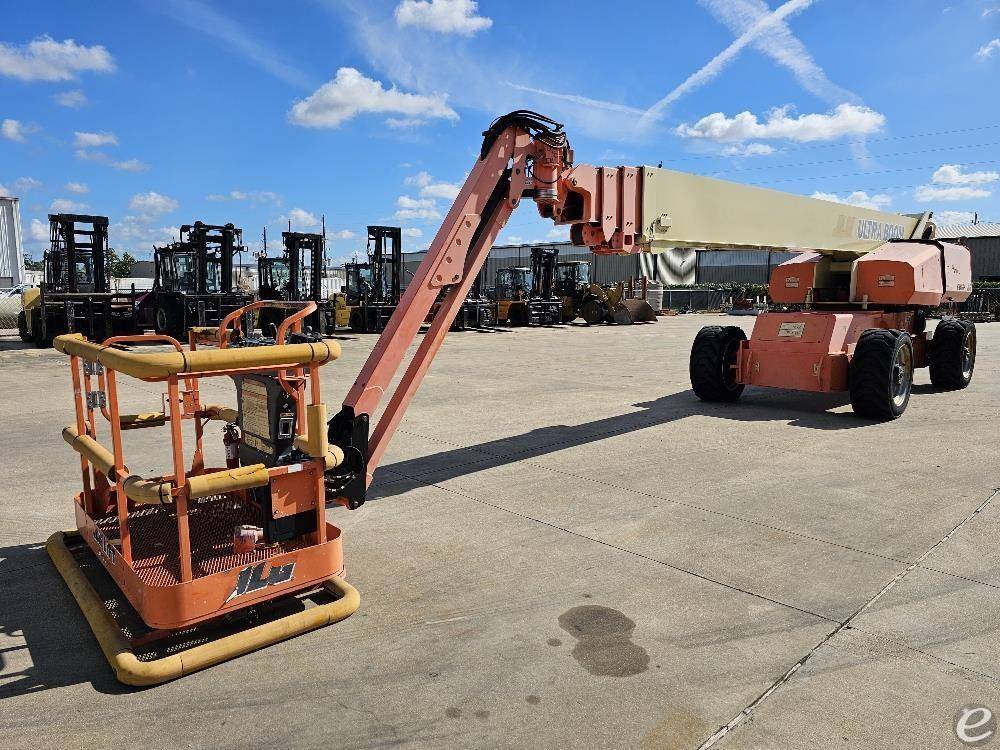 2011 JLG 1200SJP