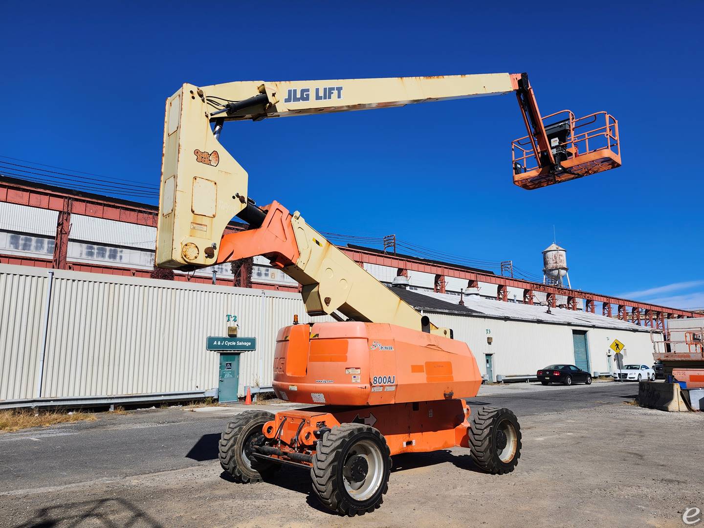 2017 JLG 800AJ