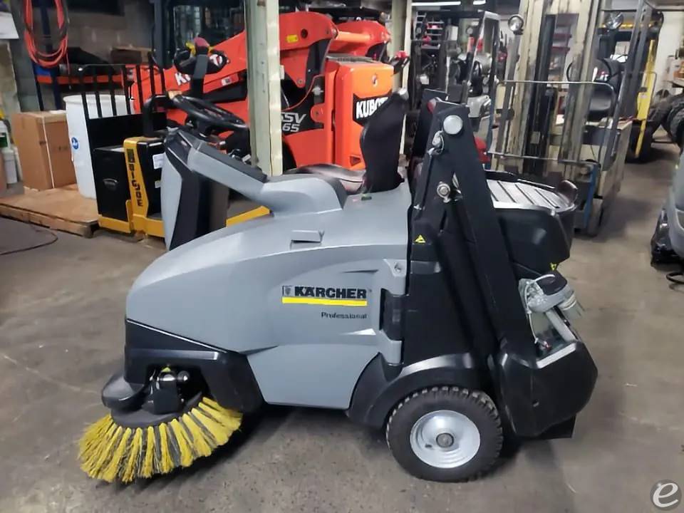 2016 Karcher KM105/110