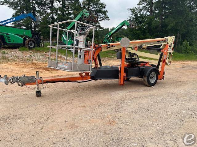 2018 JLG T350