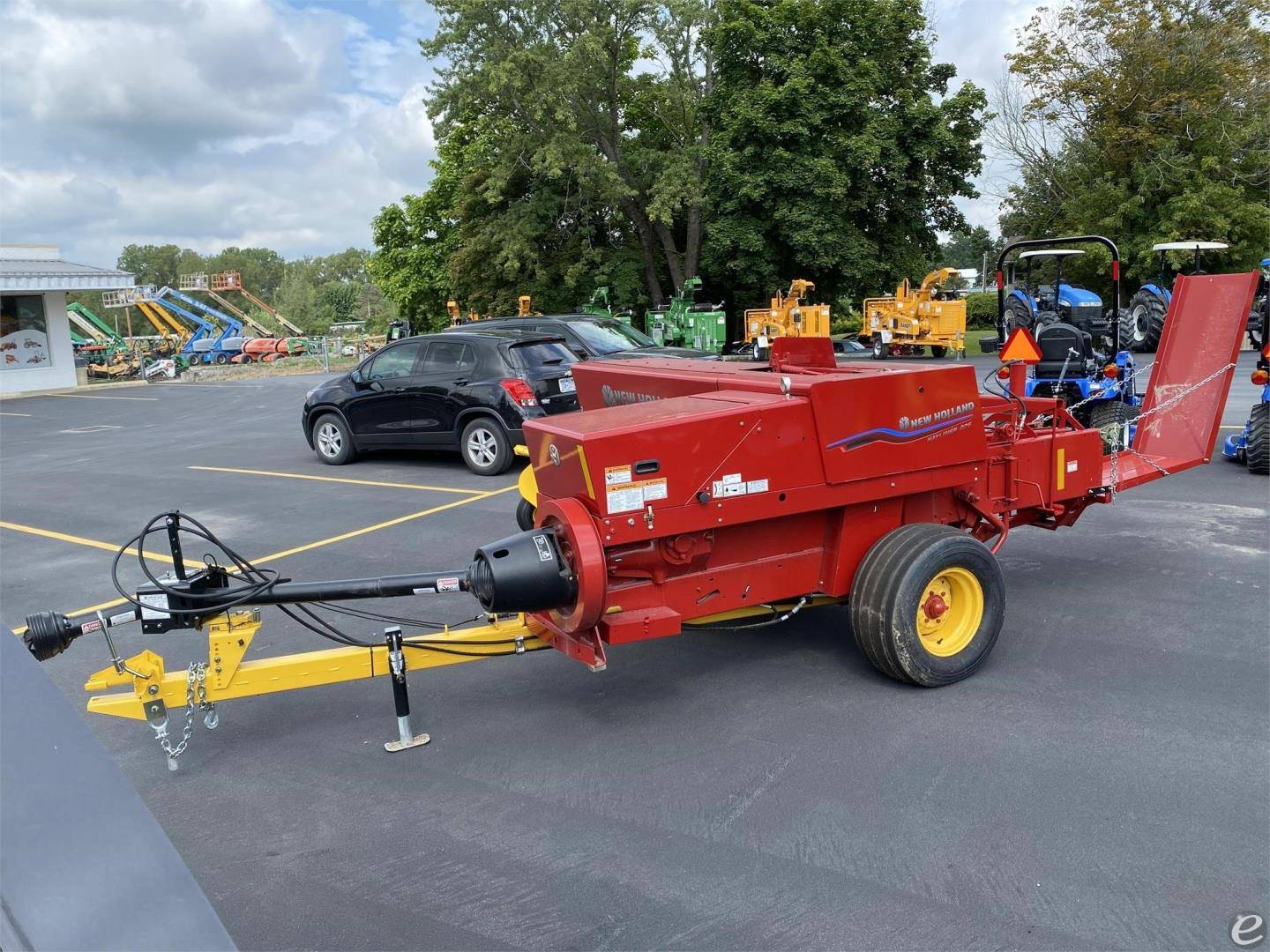 2023 New Holland HAYLINER 275 PLUS