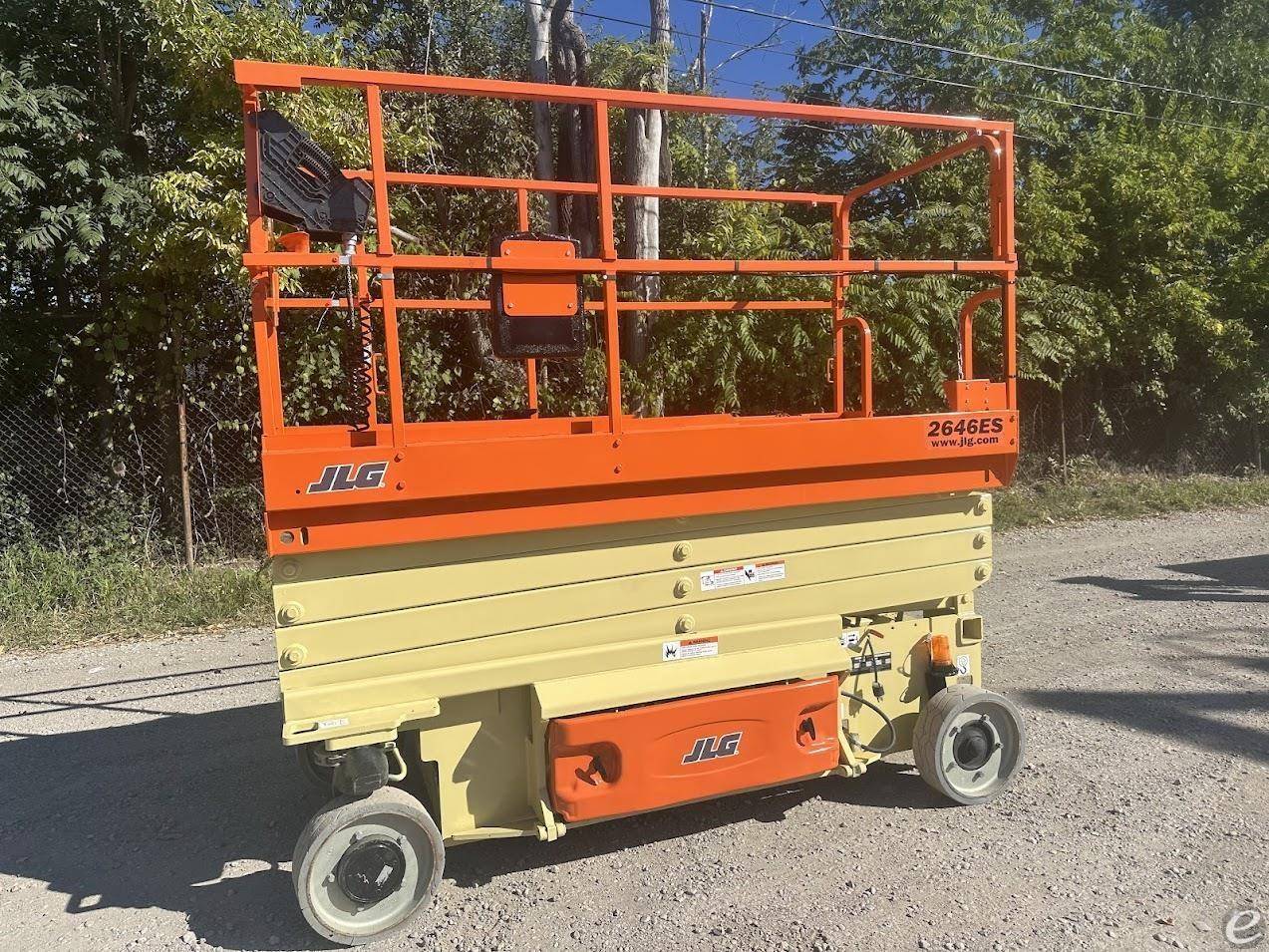 2017 JLG 2646ES