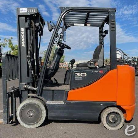 2018 Doosan GC30P-5