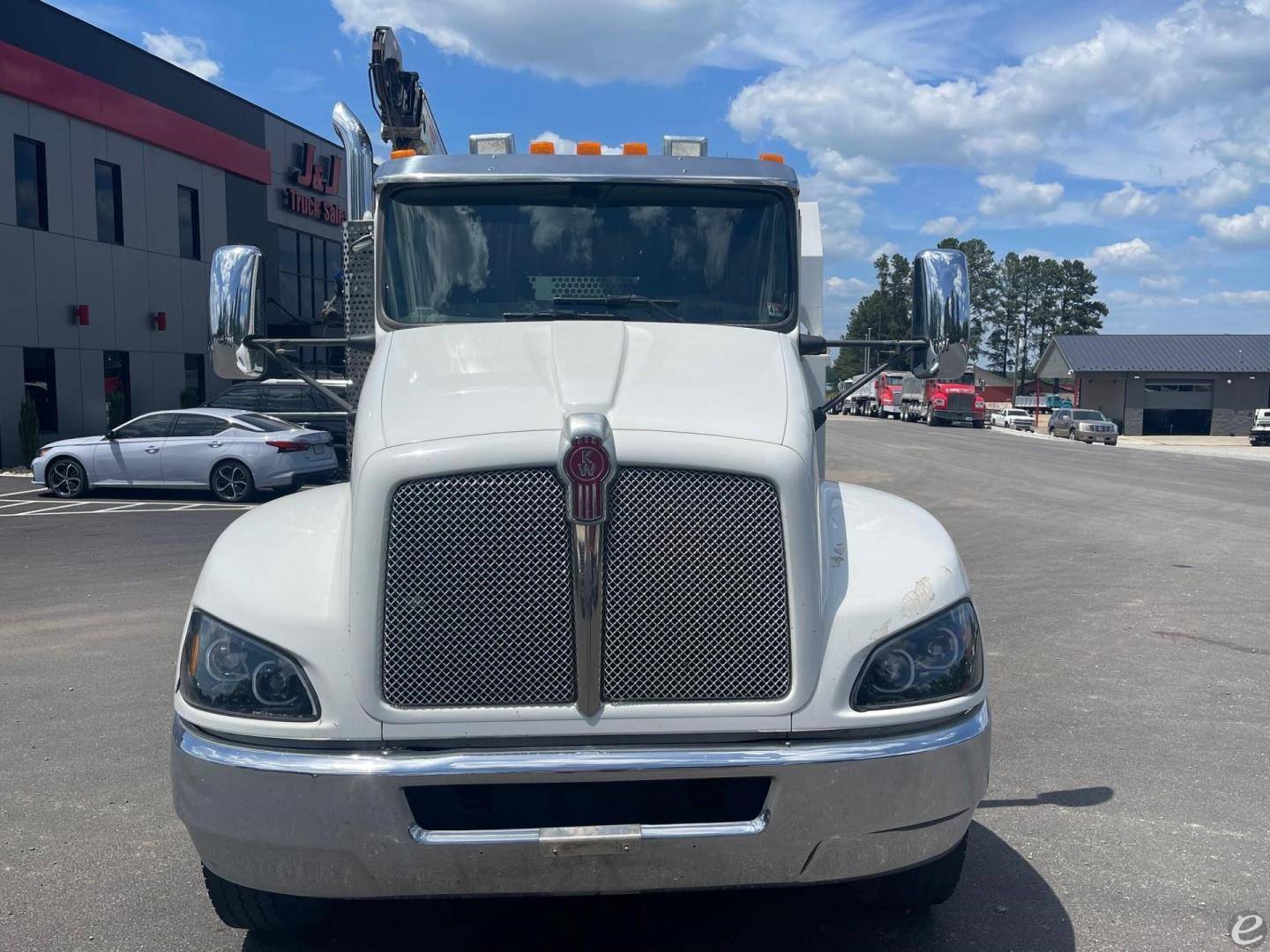 2015 Kenworth T270