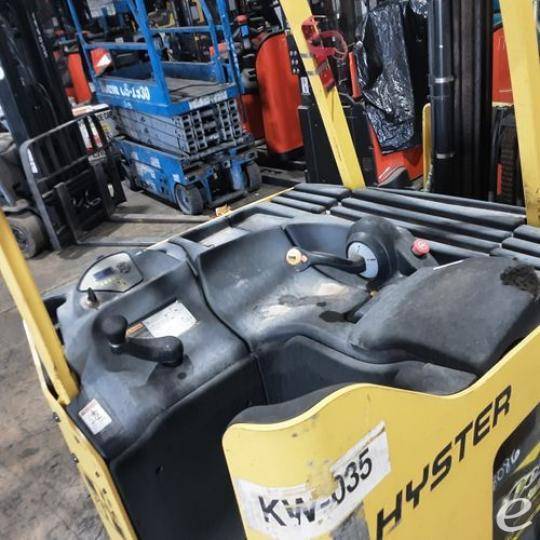 2016 Hyster E35HSD3-18