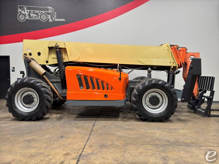 2012 JLG G10-55A