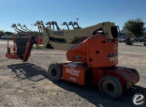 2015 JLG E400AJPN