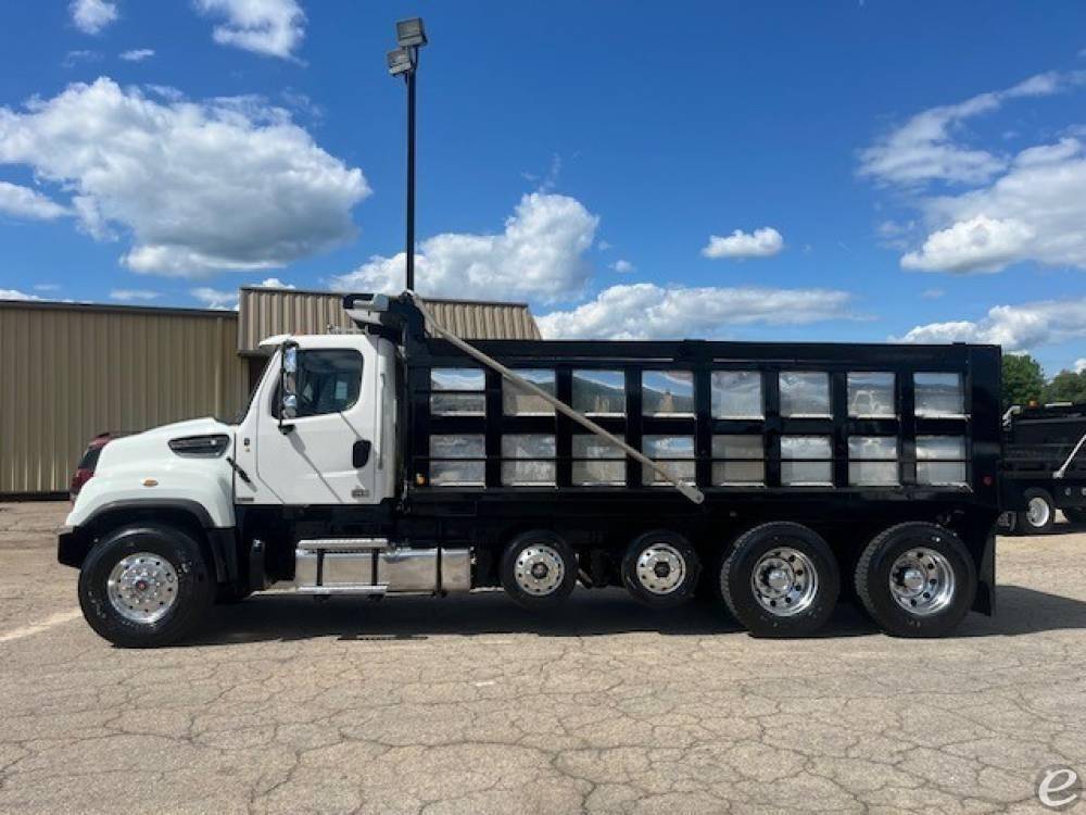 2016 Freightliner 114SD