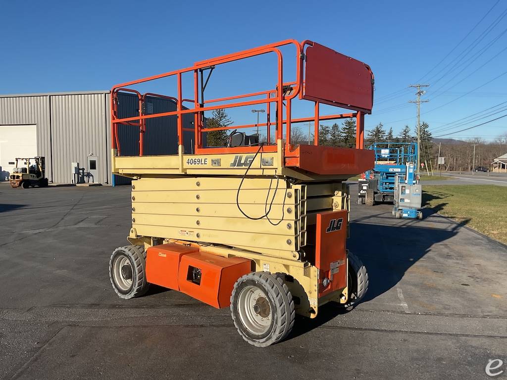 2015 JLG 4069LE