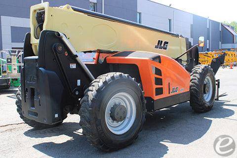 2016 JLG 1055