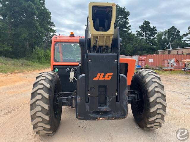 2018 JLG 1043