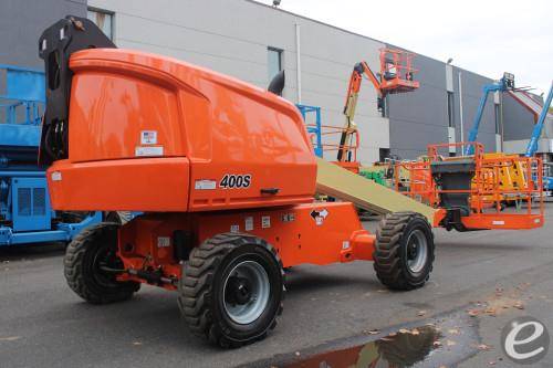 2016 JLG 400S