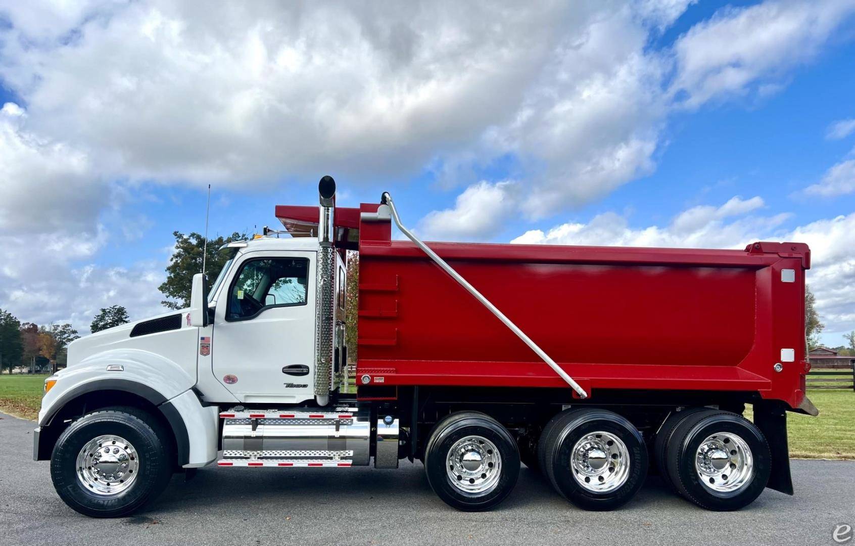 2024 Kenworth T880S