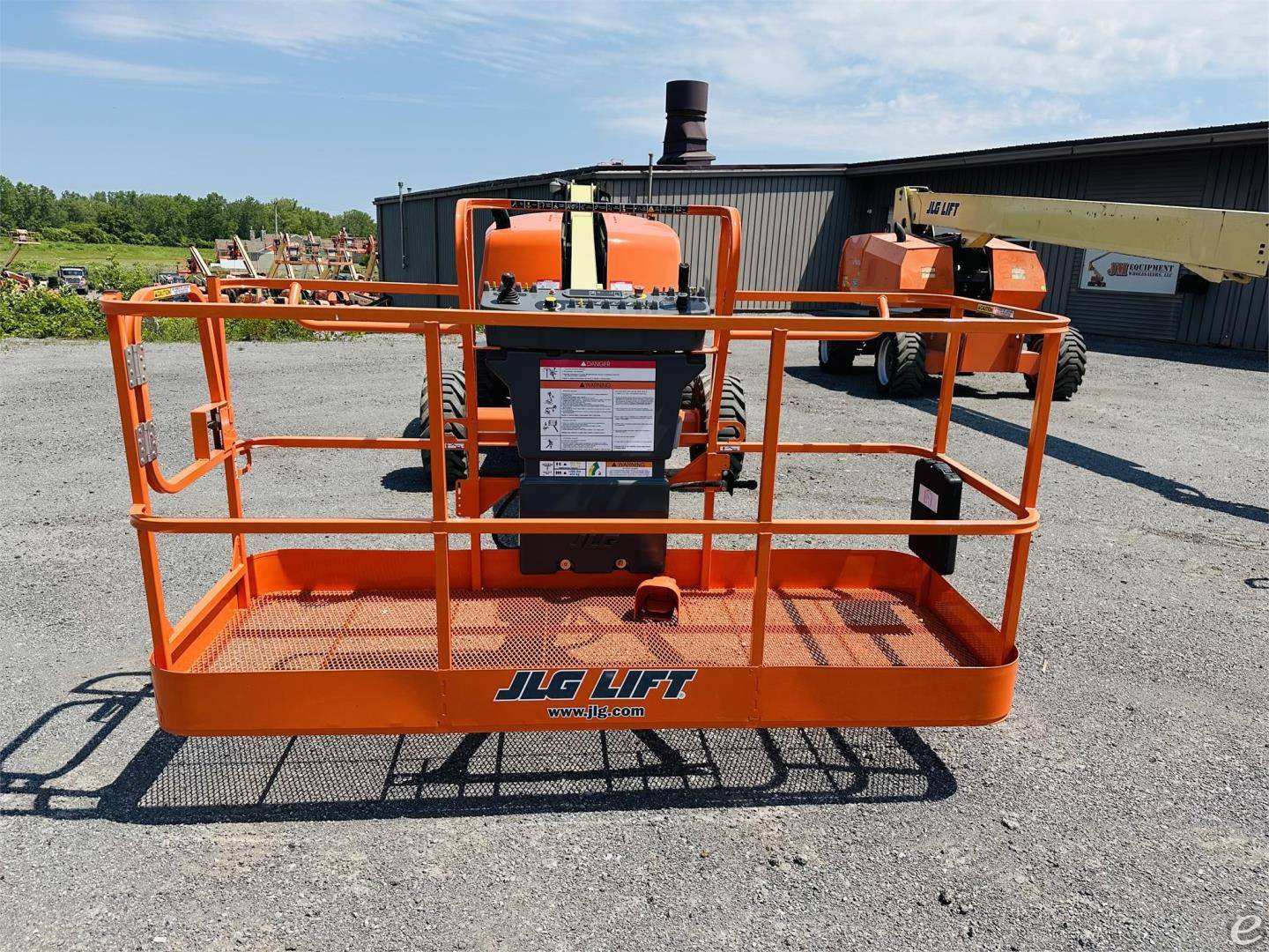 2015 JLG 400S