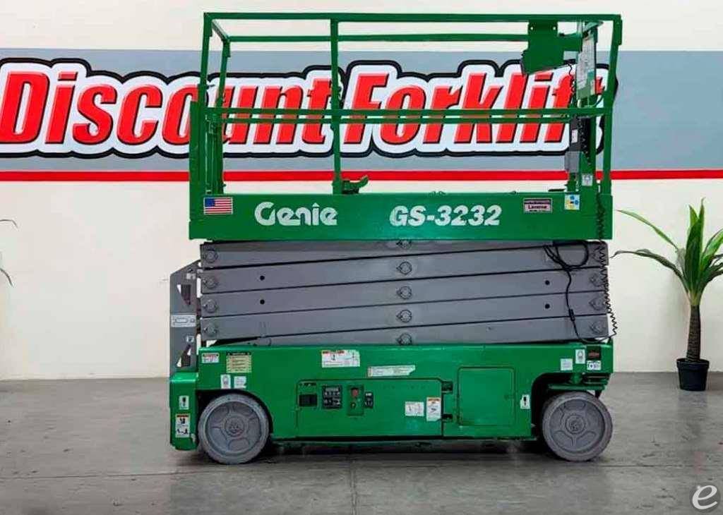 2015 Genie GS-3232 Slab Scissor Lift