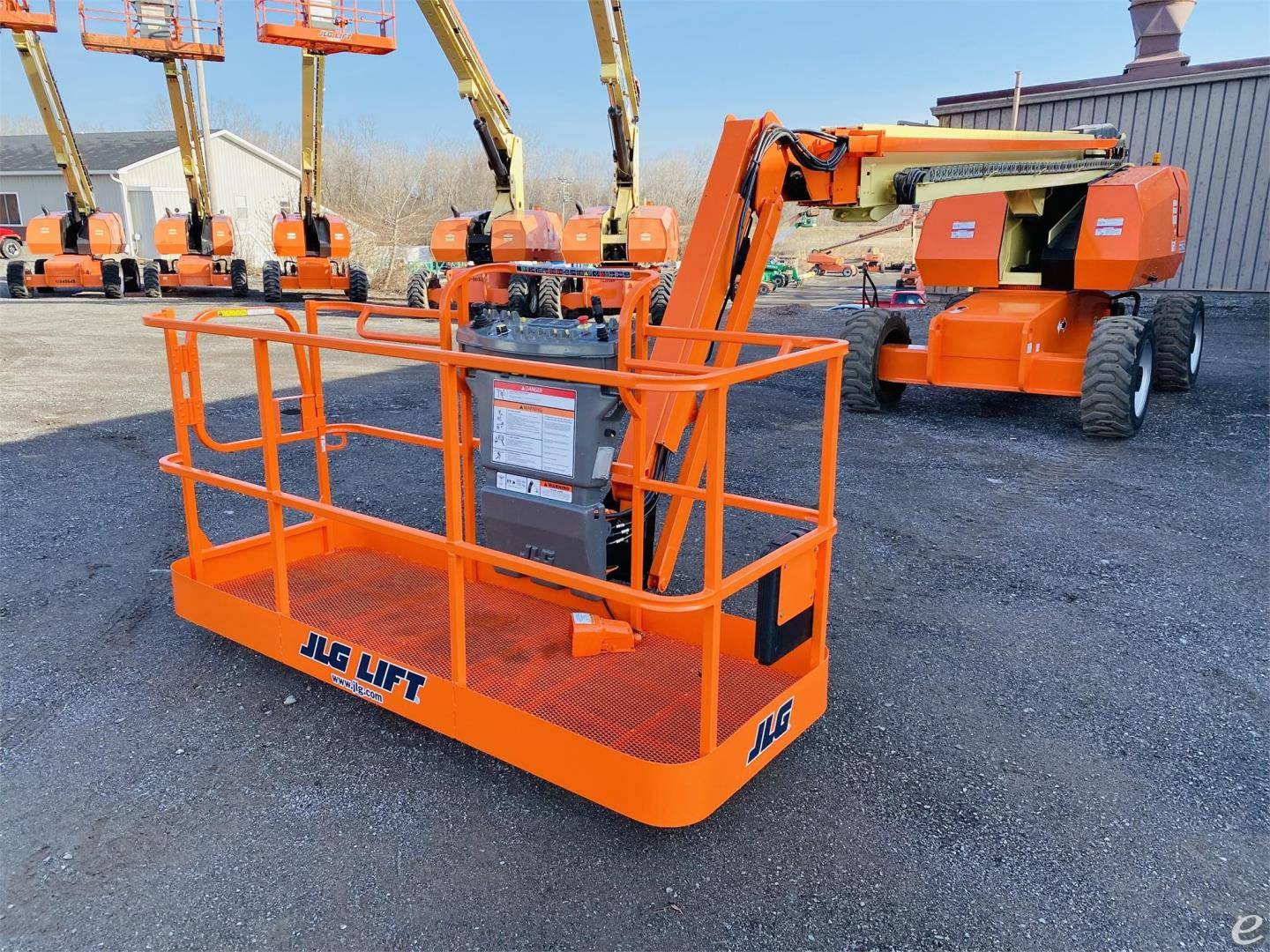 2011 JLG 660SJ