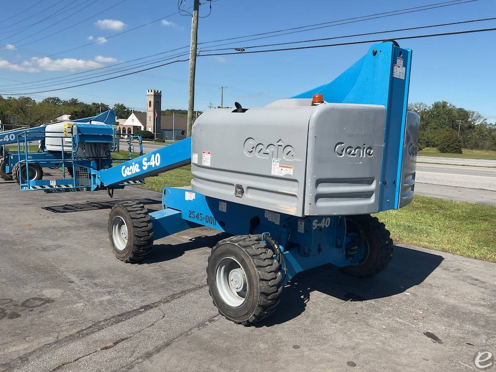 2012 Genie S40