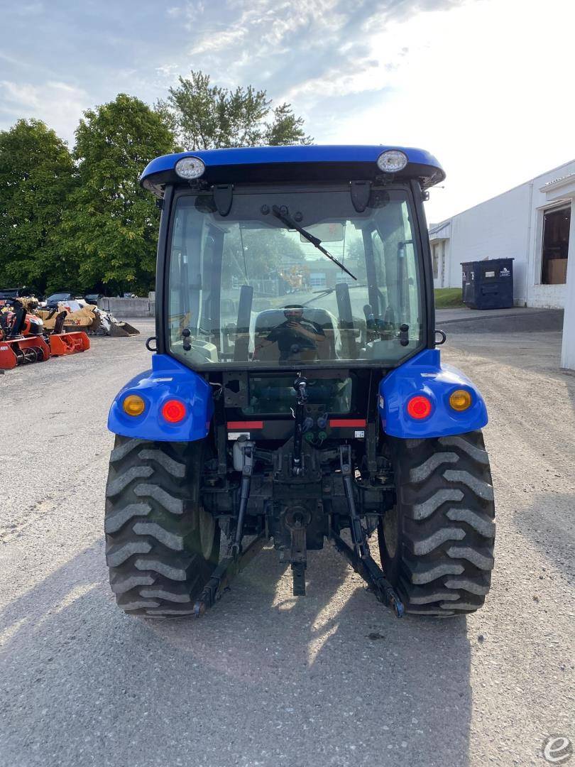 2017 New Holland BOOMER 37